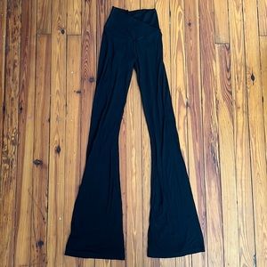 OFFLINE By Aerie Real Me High Waisted Crossover Flare Legging *Extra Long*